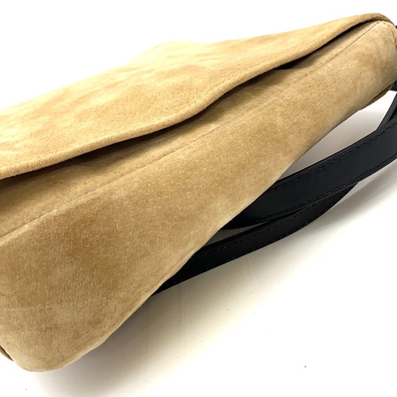 Wilson’s Women's Tan Suede Leather Maxima Crossbody Handbag - Picture 8 of 9